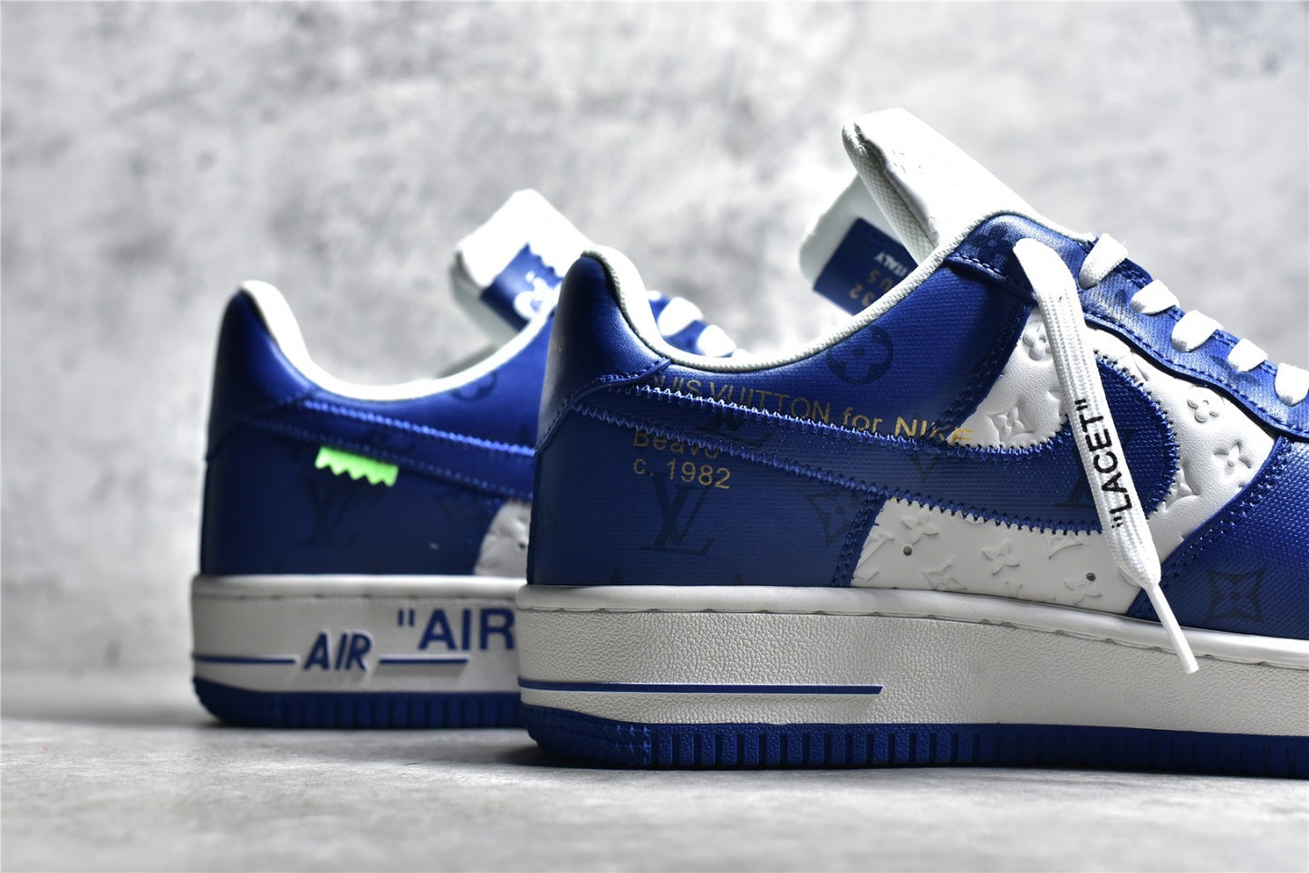 AF1 LV White Royal