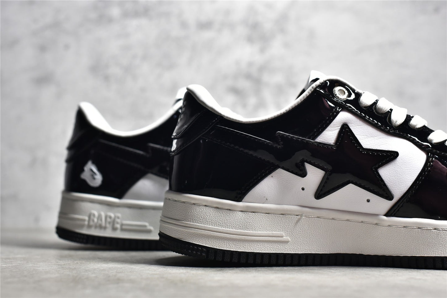 BAPESTA Black White