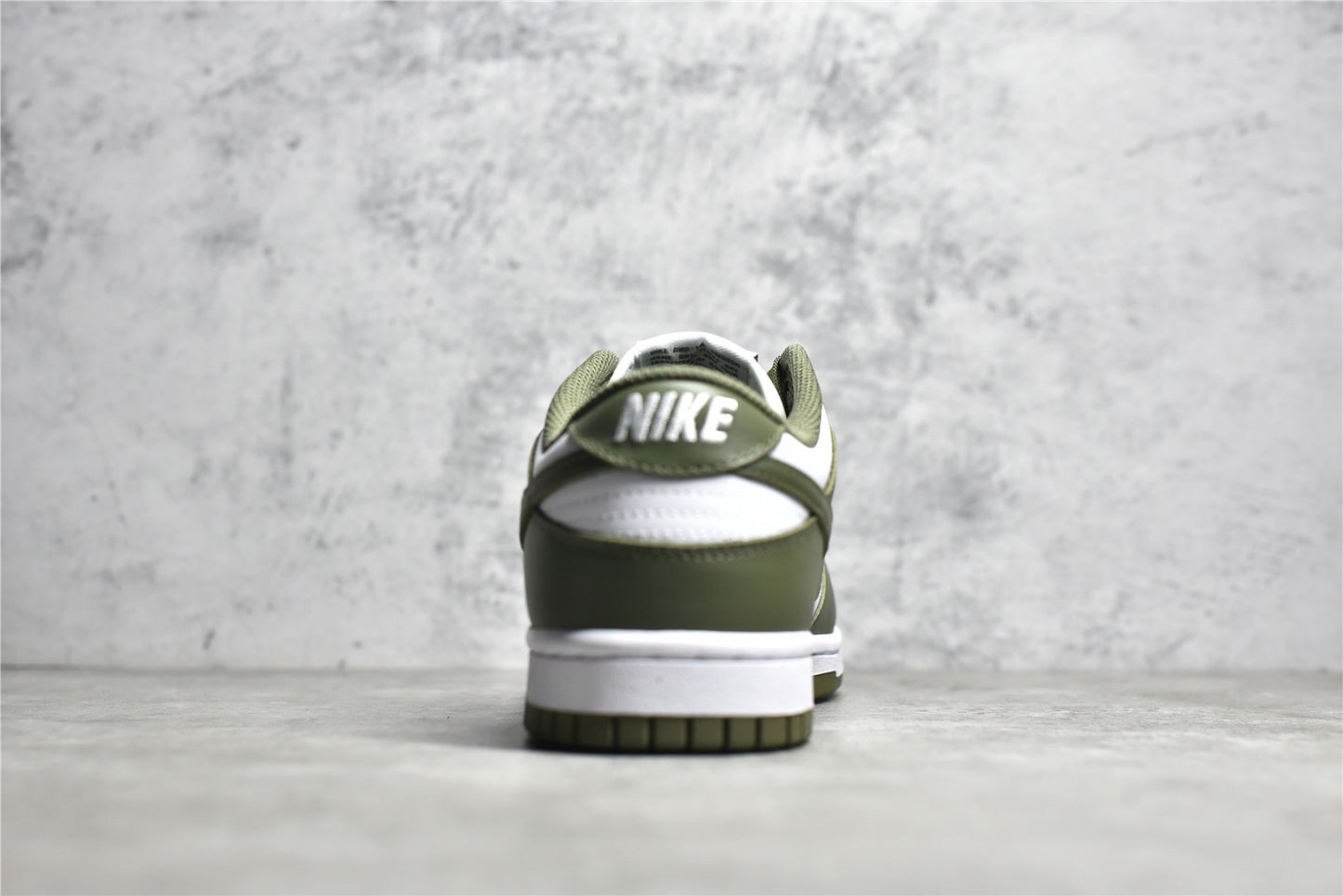 Dunk Low Medium Olive