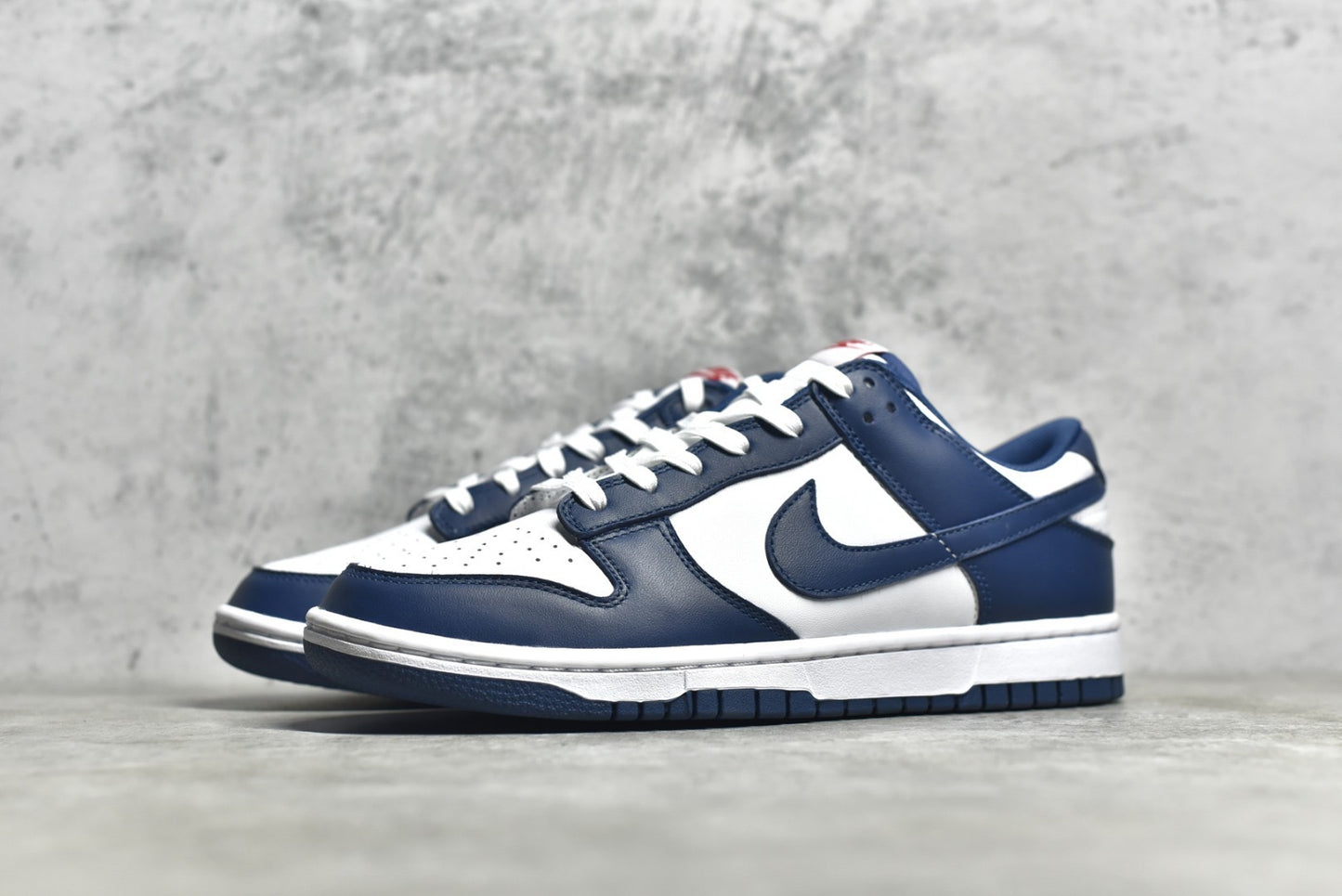 Dunk Low valerian Blue