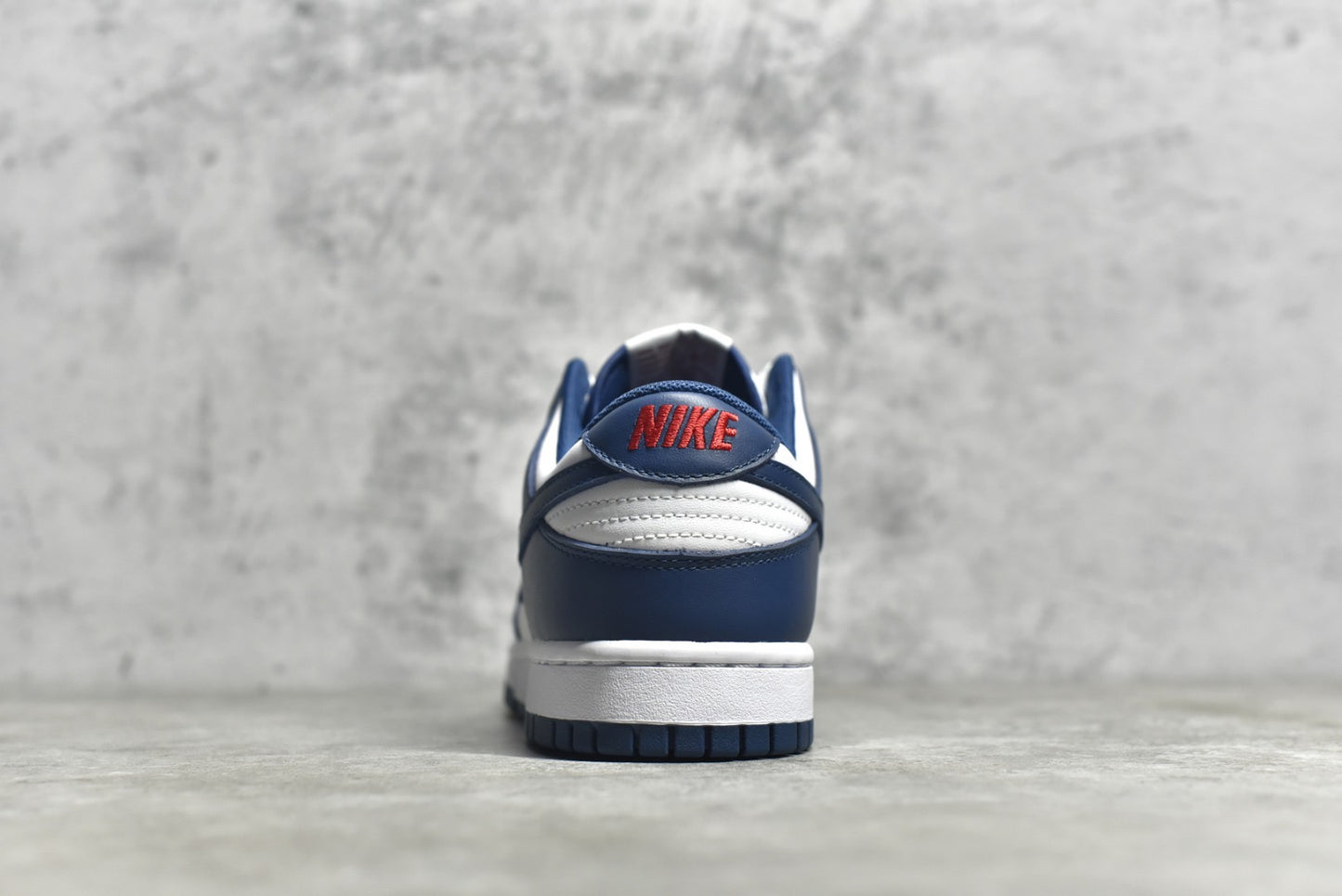 Dunk Low valerian Blue